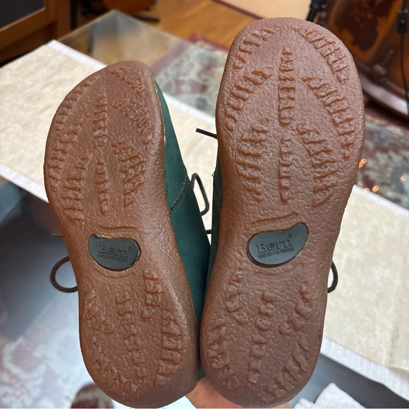 “Born”women’s Sahara nubuck Teal Suede Lace-Up moccasin size 7. - Picture 10 of 10